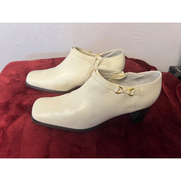 AJ Valenci Women White Leather Ankle Boot Size 8.5W flaw Comfortable Chunky Heel - Picture 5 of 16